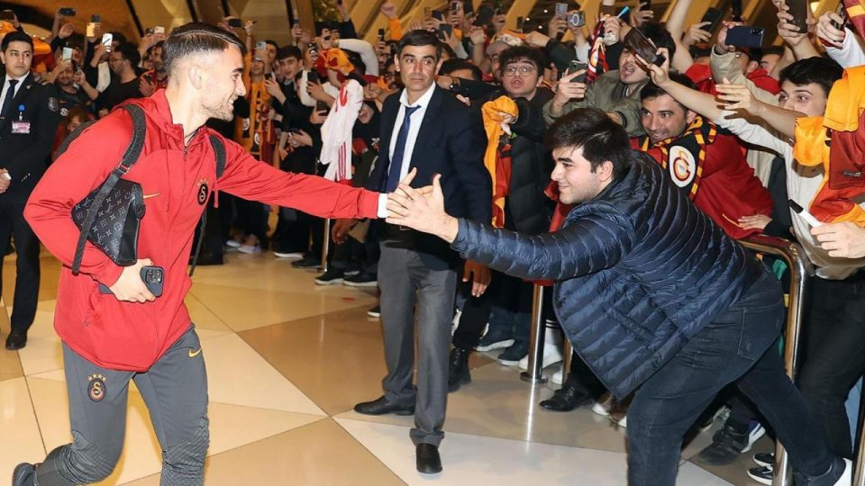 Galatasaray, Bakü’de coşkuyla karşılandı